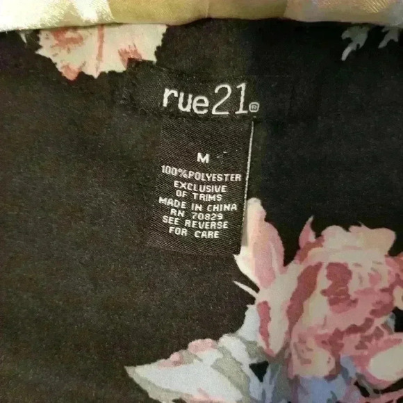 Rue21 Blouse - Picture 5 of 6